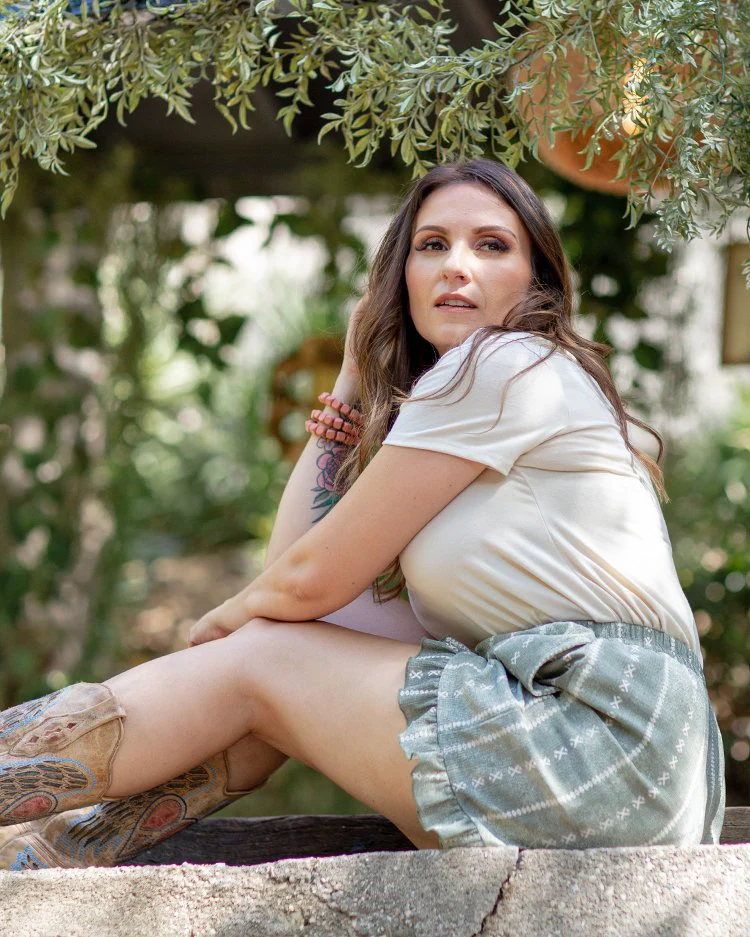 Jude Ruffle Hem Shorts - Image 3