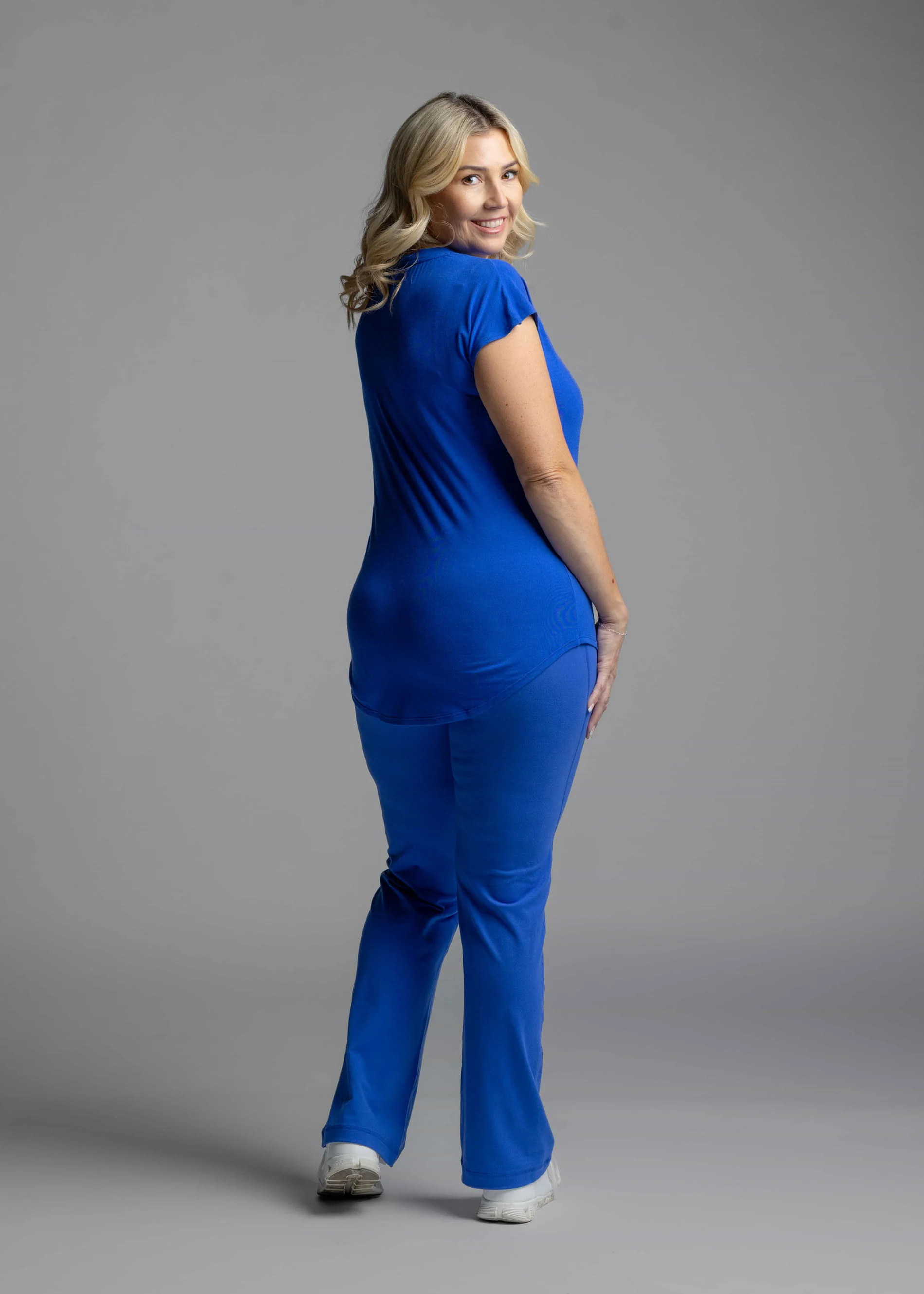 PASSIONATE - Straight Leg Yoga Pant - Image 3