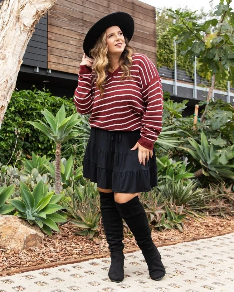 Torrie V-Neck Sweater - Image 5